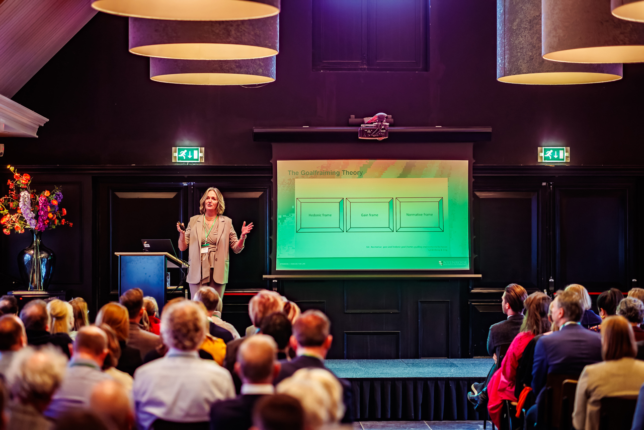 Anke van Hal
