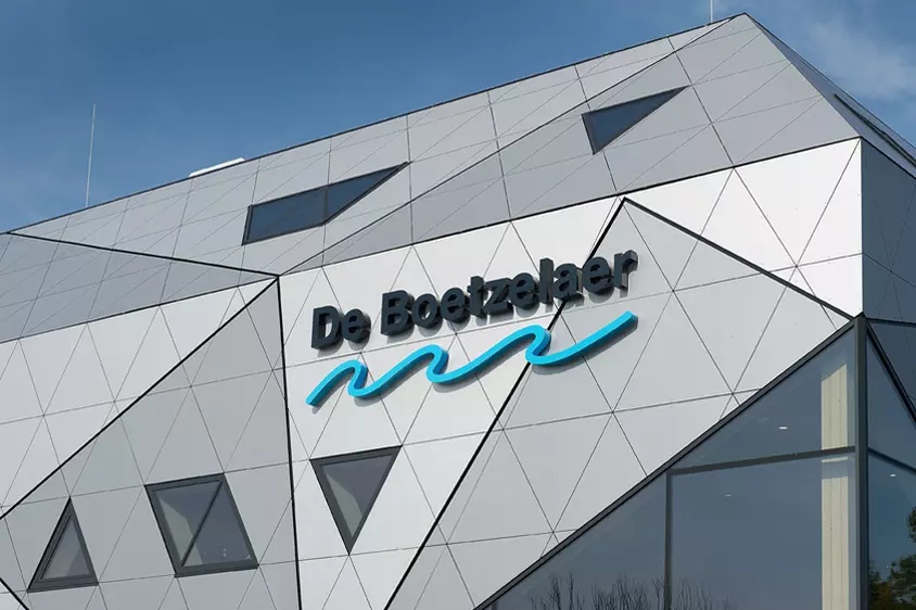 Zwembad De Boetzelaer